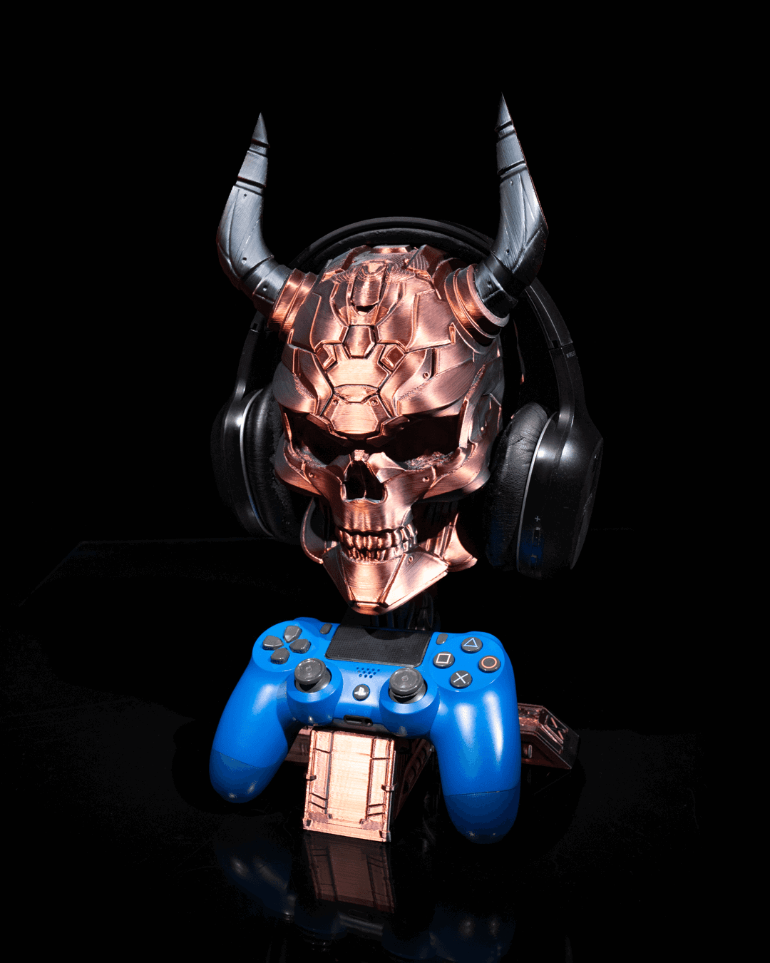 Sci-fi Skull Controller & Headphone Holder - Full3Dprint